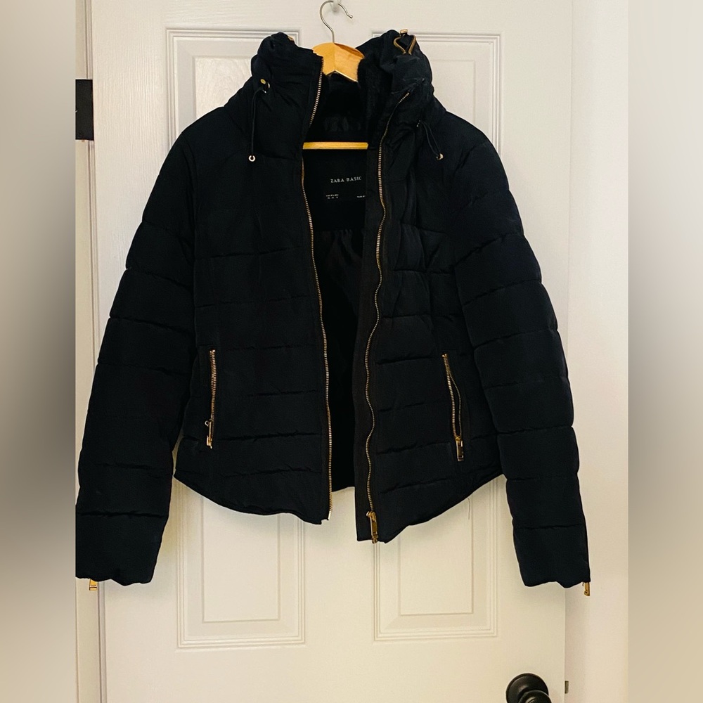 Black Zara Cropped Puffer Jacket